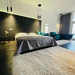 Club House Arkadia 5*