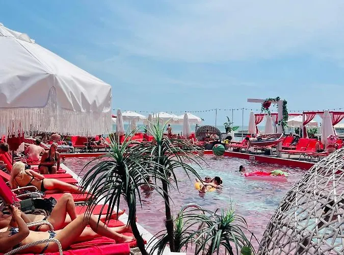 Hotel Club House Arkadia Odesa